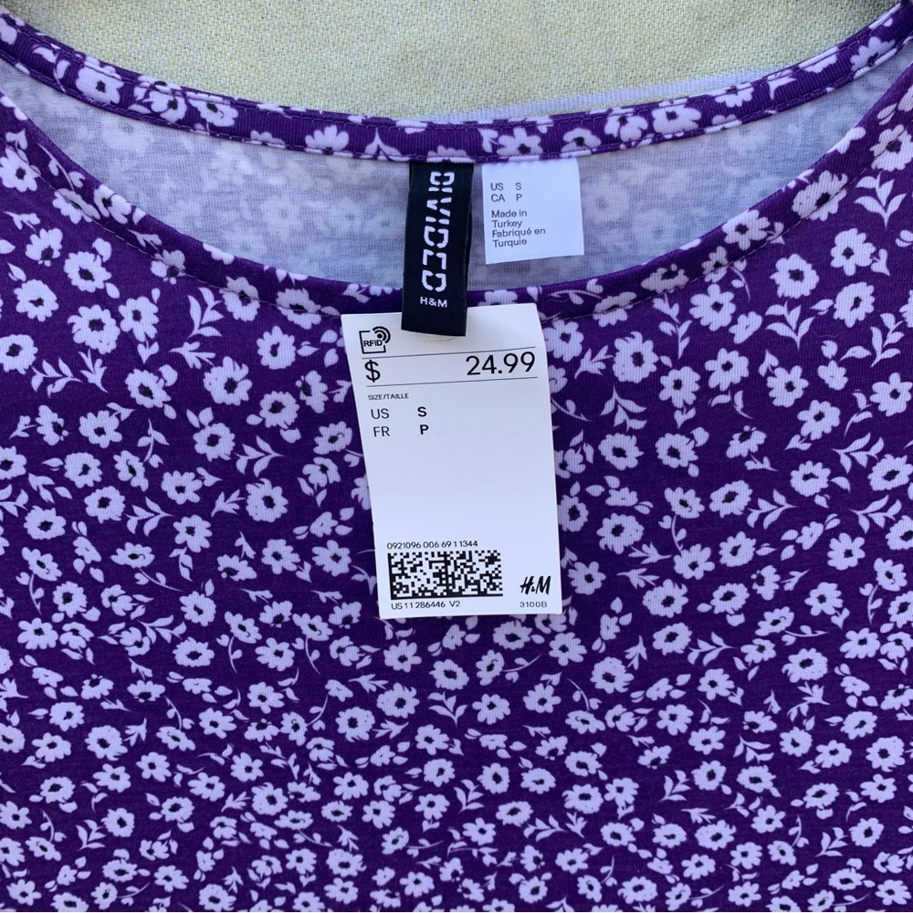 h&m purple & white floral puff sleeved midi dress NWT & never worn ๐ size small - Picture 7 of 16